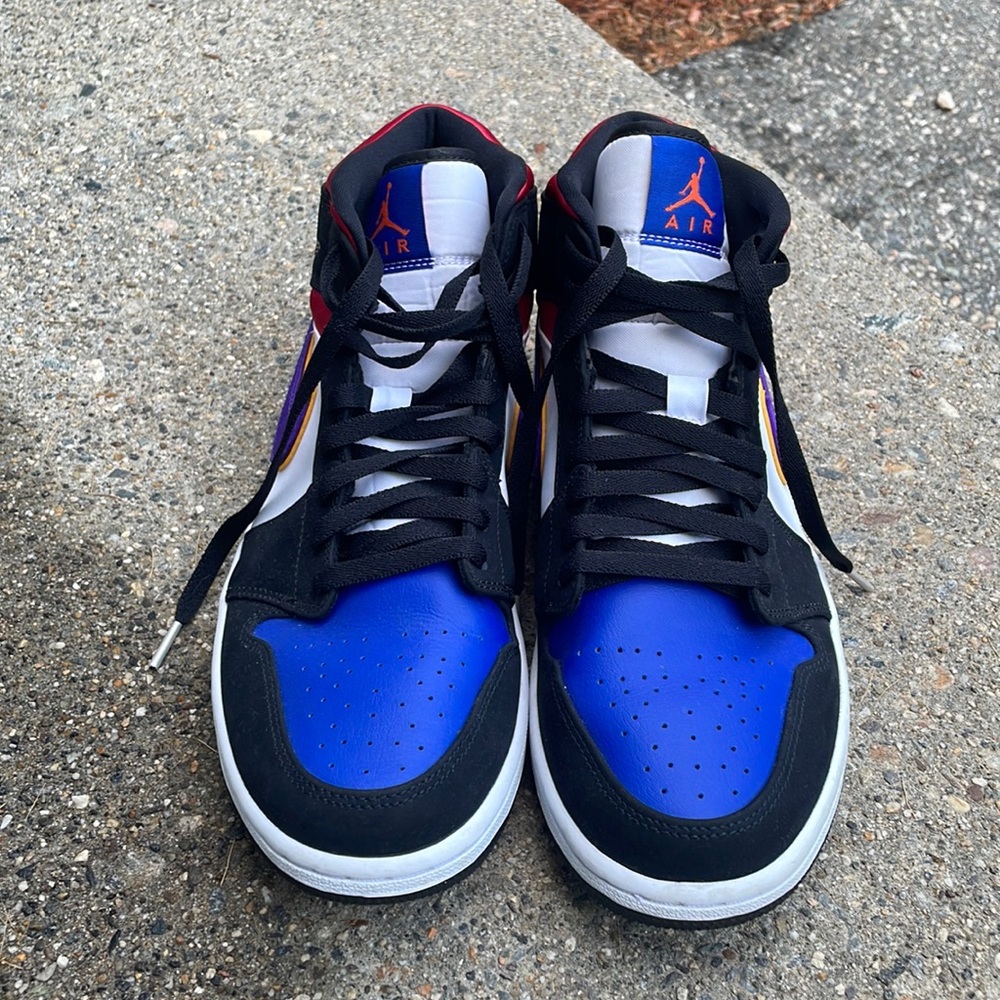 Jordan 1 Mid Lakers Top 3